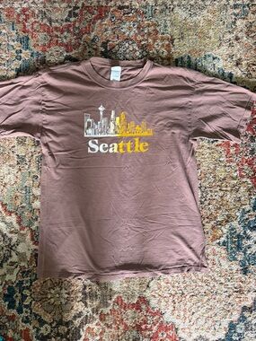Seattle Skyline ultra cotton Graphic Tee - Brown